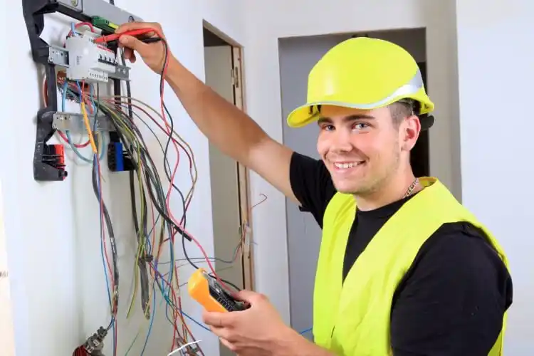 elektricien Roodeschool